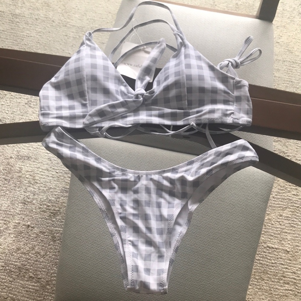 Zaful Gray and White Gingham Bikini